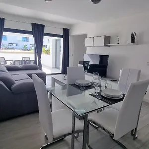 https://casilla-de-costa-luxury-home.in-canary-islands.com
